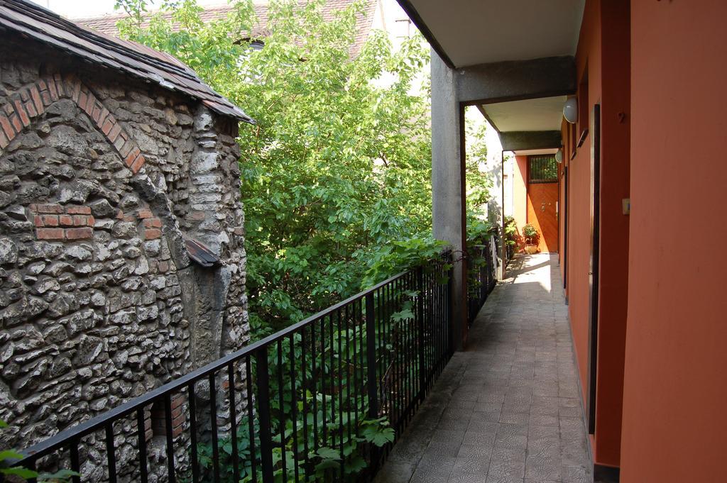 Buda Castle Apartments ブダペスト 部屋 写真